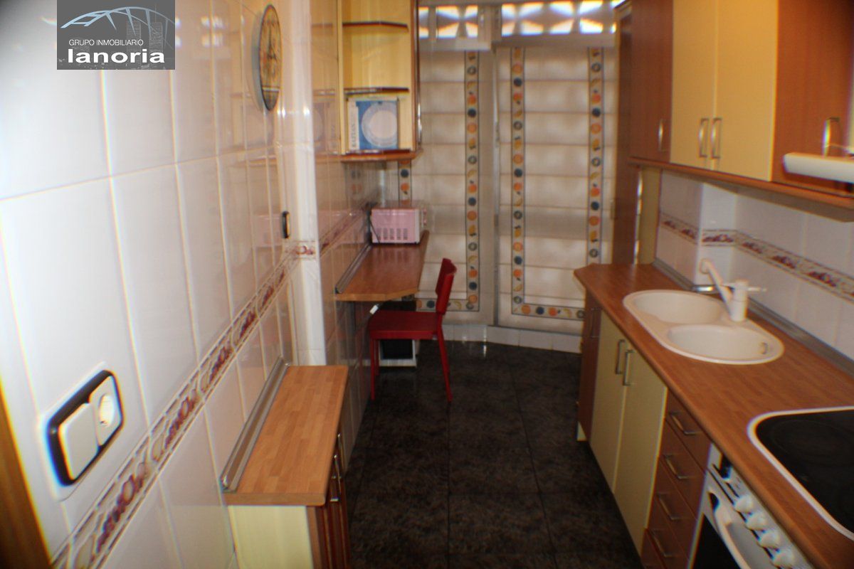 Bathroom of Flat for sale in  Albacete Capital  with Air Conditioner, Heating and Storage room