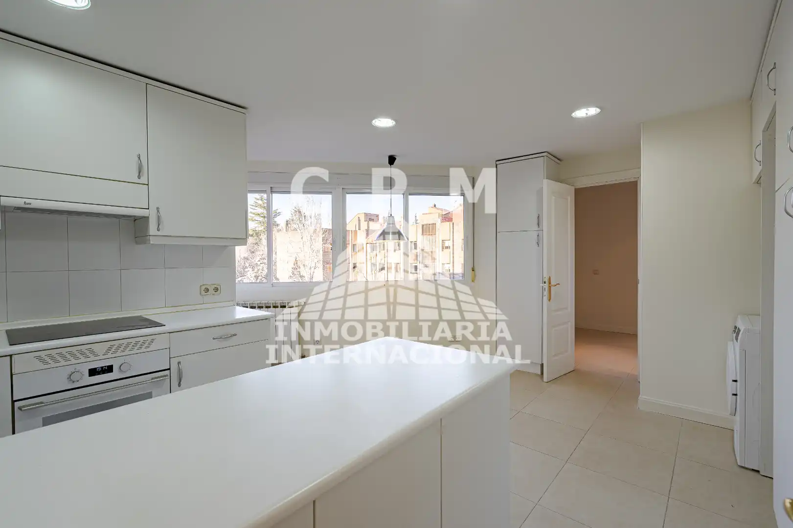 Küche von Wohnung zur Miete in Madrid mit Klimaanlage, Heizung und Parkett