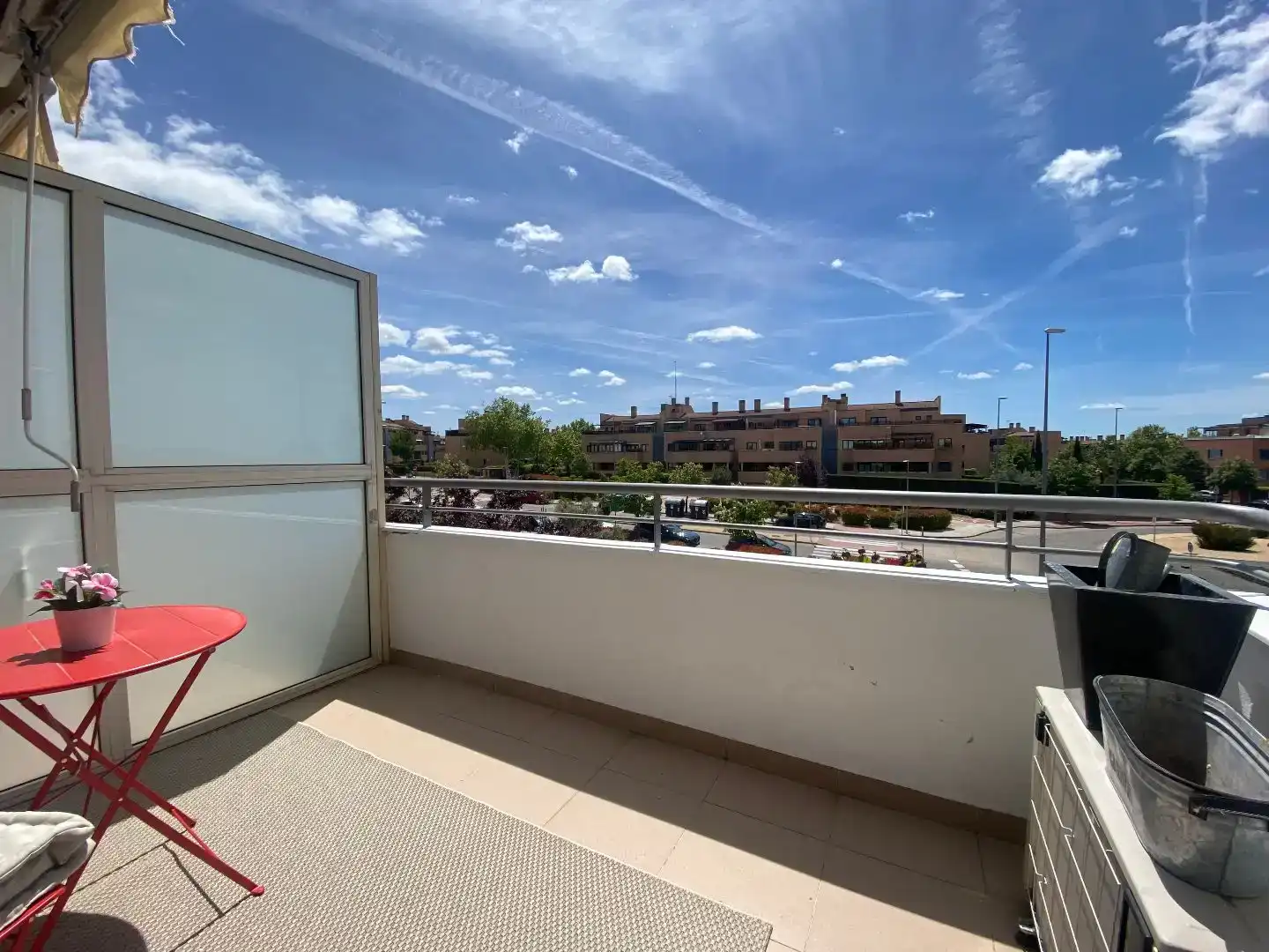 Terrasse von Wohnung zur Miete in Las Rozas de Madrid mit Klimaanlage, Privatgarten und Parkett