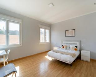 Dormitori de Apartament per a compartir en  Madrid Capital amb Aire condicionat, Calefacció i Moblat
