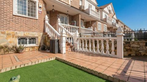 Foto 2 de Casa adosada en venta en Vallehermoso, Azuqueca de Henares