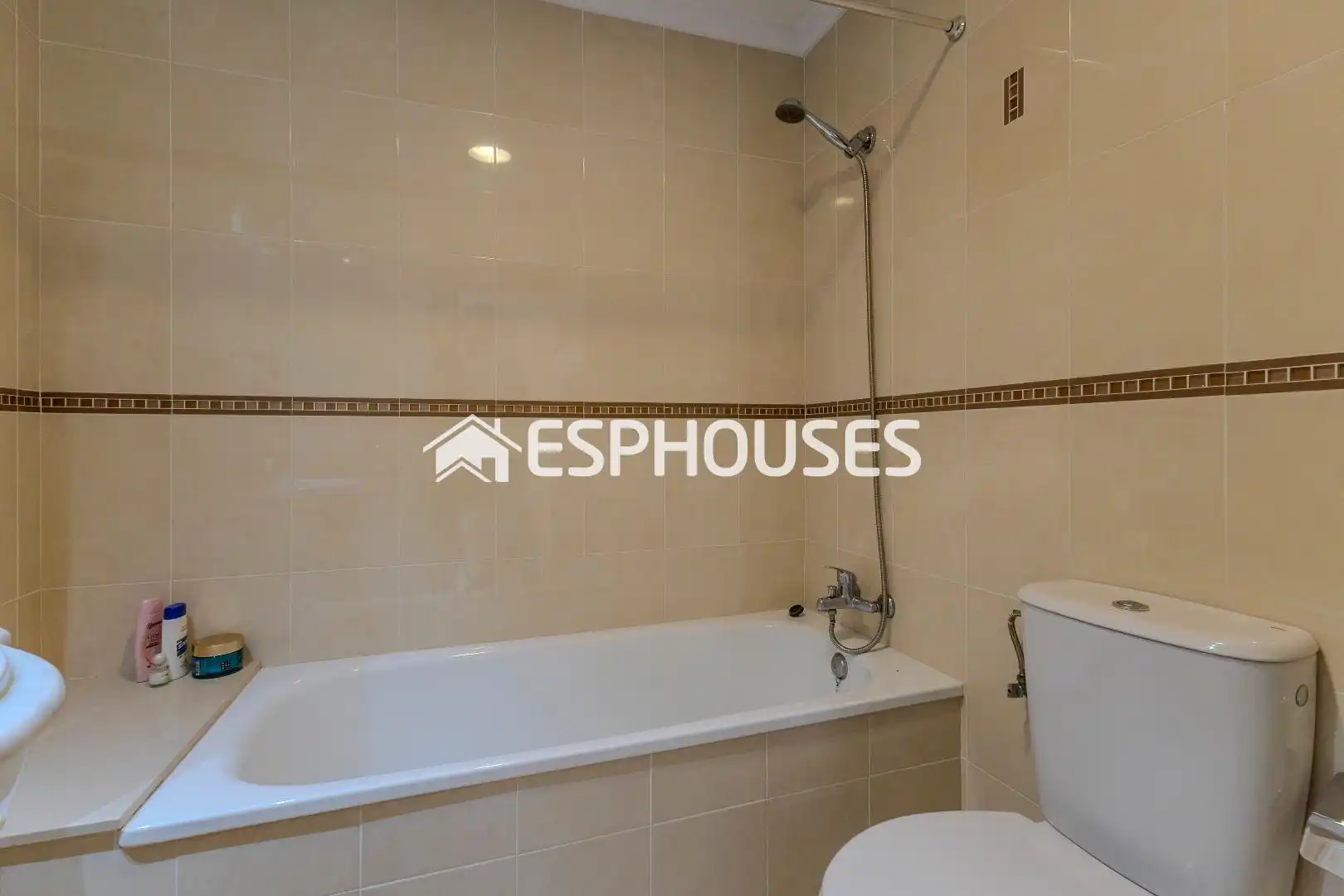 Baño de Apartamento en venta en Guardamar del Segura con Aire acondicionado, Terraza y Amueblado