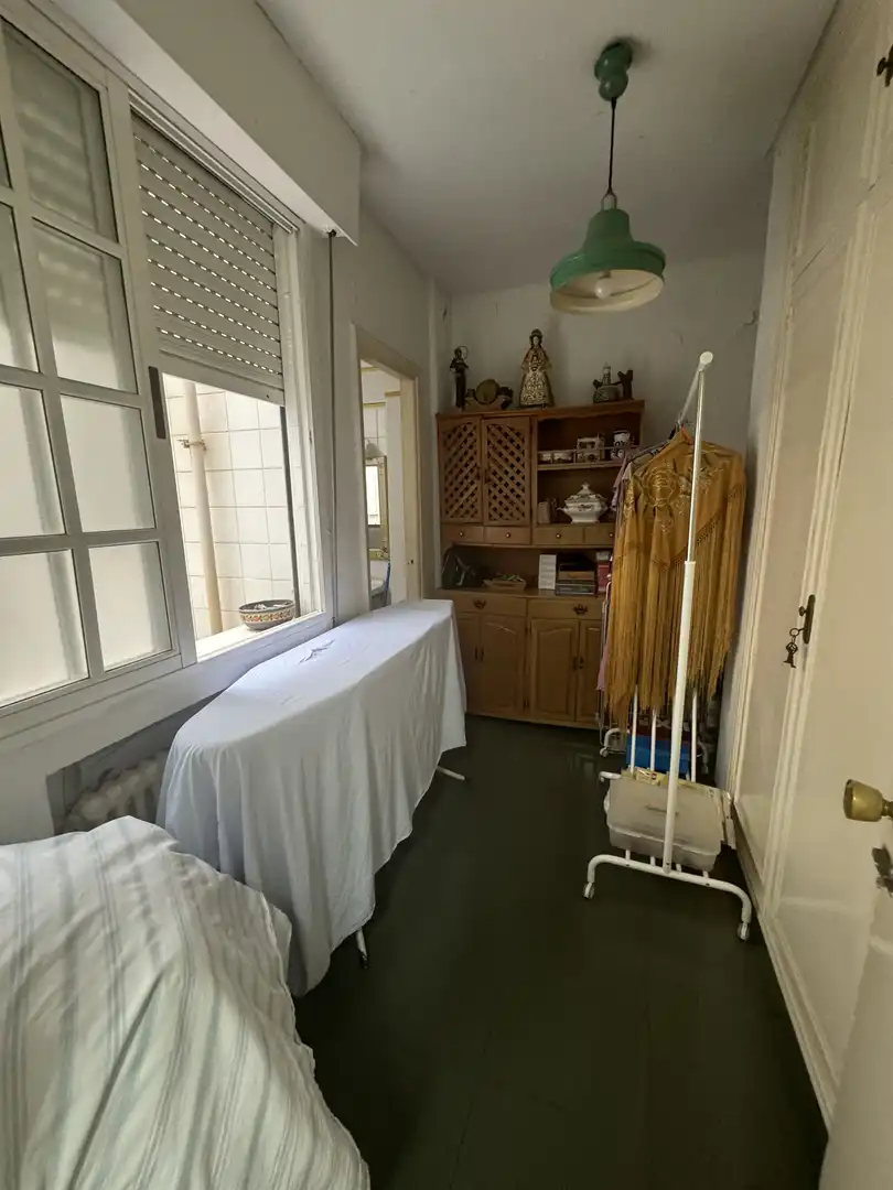 Bedroom of Flat for sale in Sevilla  with Air Conditioner, Heating and Terrace