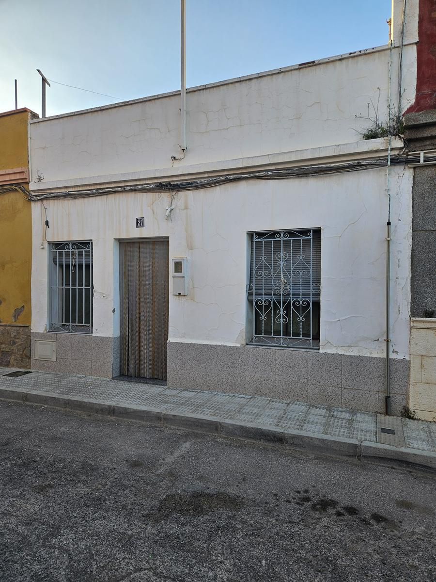 Vista exterior de Casa o xalet en venda en Castellón de la Plana / Castelló de la Plana amb Moblat