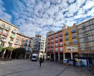 Vista exterior de Oficina de lloguer en Burgos Capital amb Calefacció