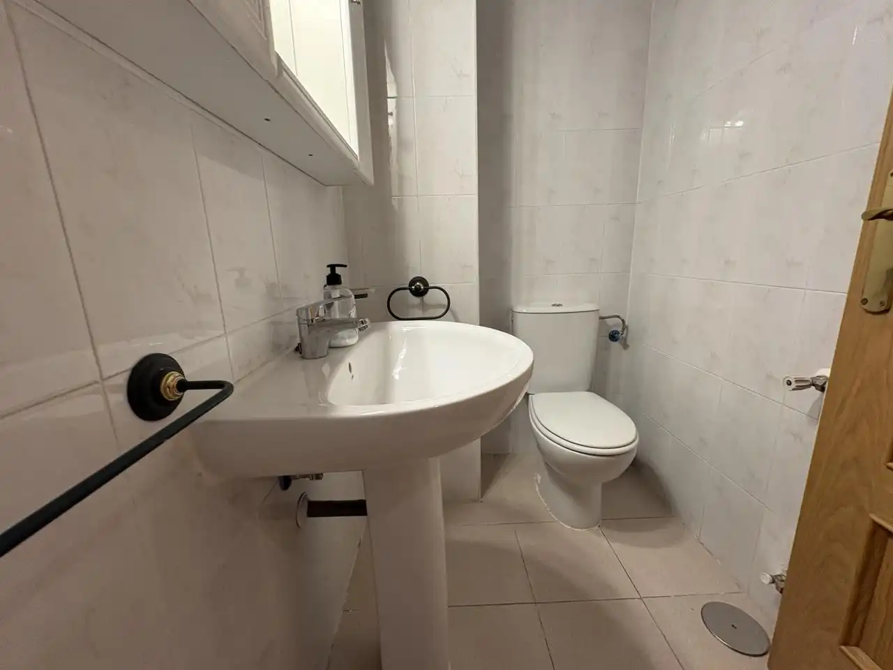 Wohnung zur Miete in Calle Ramón María del Valle Inclán, Espartales