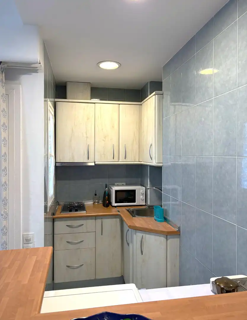 Küche von Wohnung zum Verkauf in Fuengirola mit Klimaanlage, Heizung und Terrasse