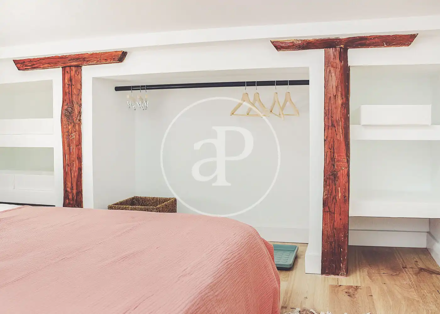 Bedroom of Flat for sale in Madrid  with Air Conditioner, Heating and Storage room