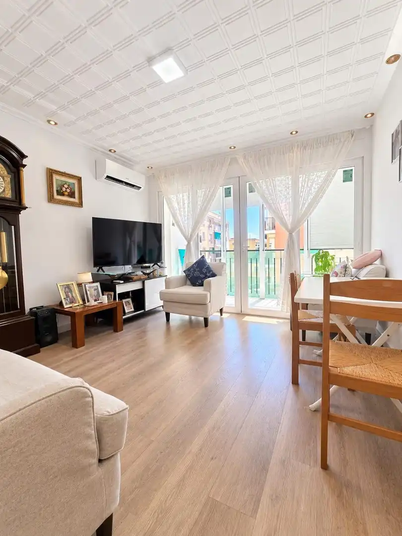 Piso con terraza en venta en Llevant, imagen 5
