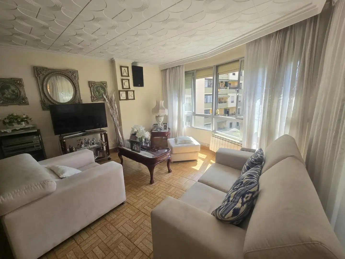Living room of Flat for sale in  Palma de Mallorca  with Heating, Furnished and Balcony