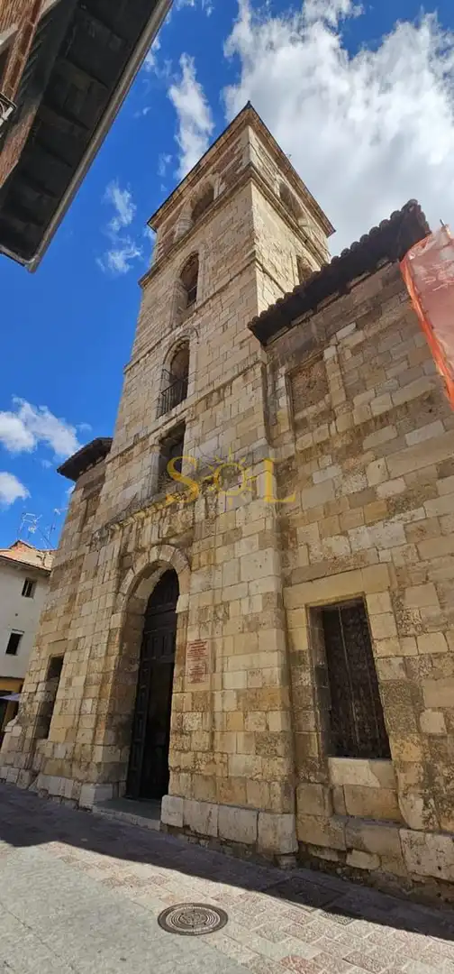 Immobles singulars en venda a Casco Antiguo, imagen 25