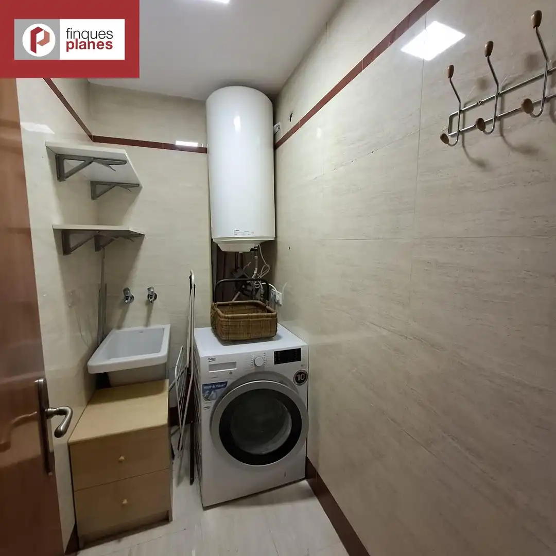 Badezimmer von Wohnung zum Verkauf in La Seu d'Urgell mit Heizung, Möbliert und Balkon