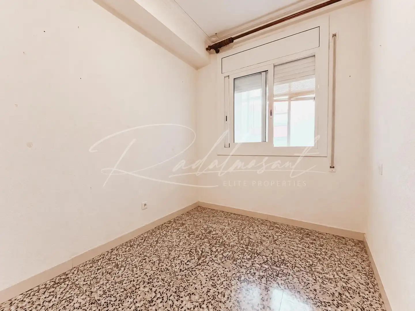 Bedroom of Flat for sale in Centre