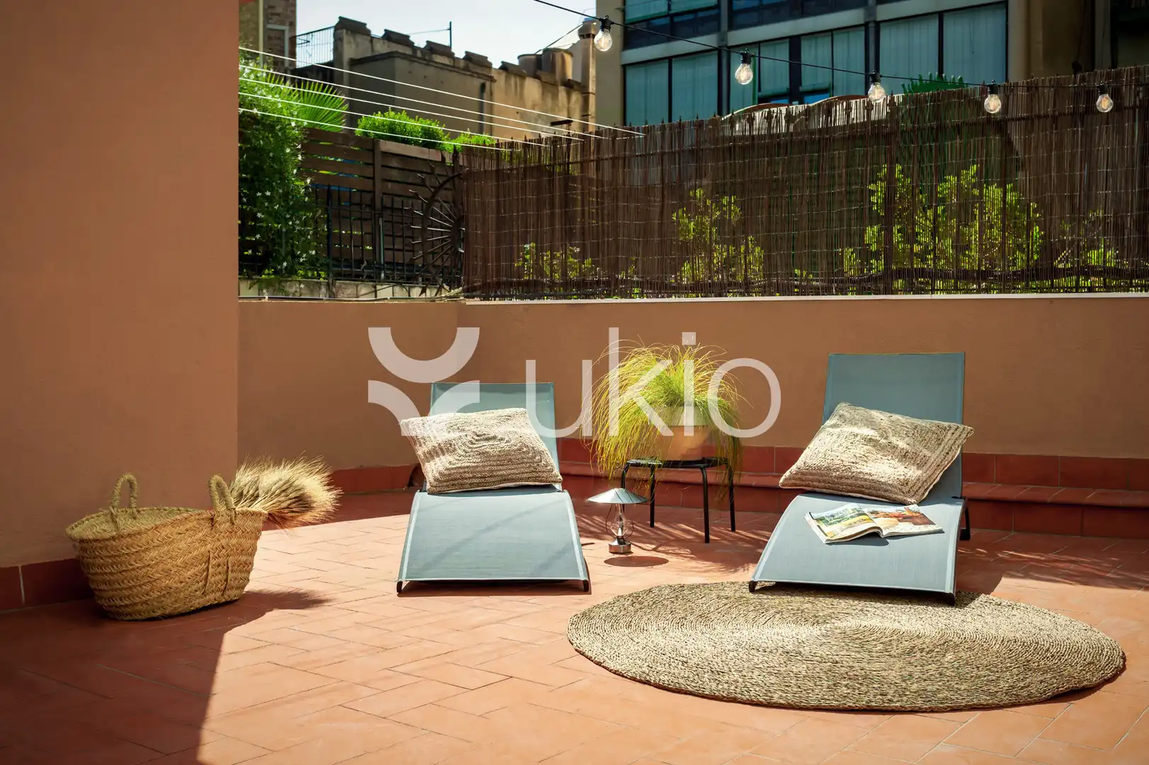 Terrassa de Apartament de lloguer en Barcelona amb Terrassa, Moblat i Forn