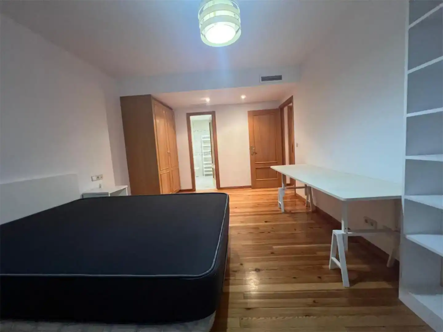Wohnung zur Miete in  Valencia Capital mit Klimaanlage und Balkon