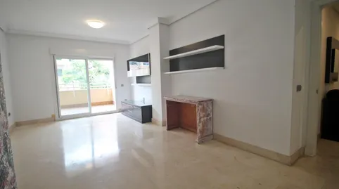 Photo 5 of Flat for sale in Avenida Avenida Estrella del Mar, Zona Centro Comercial Torrequebrada, Benalmádena