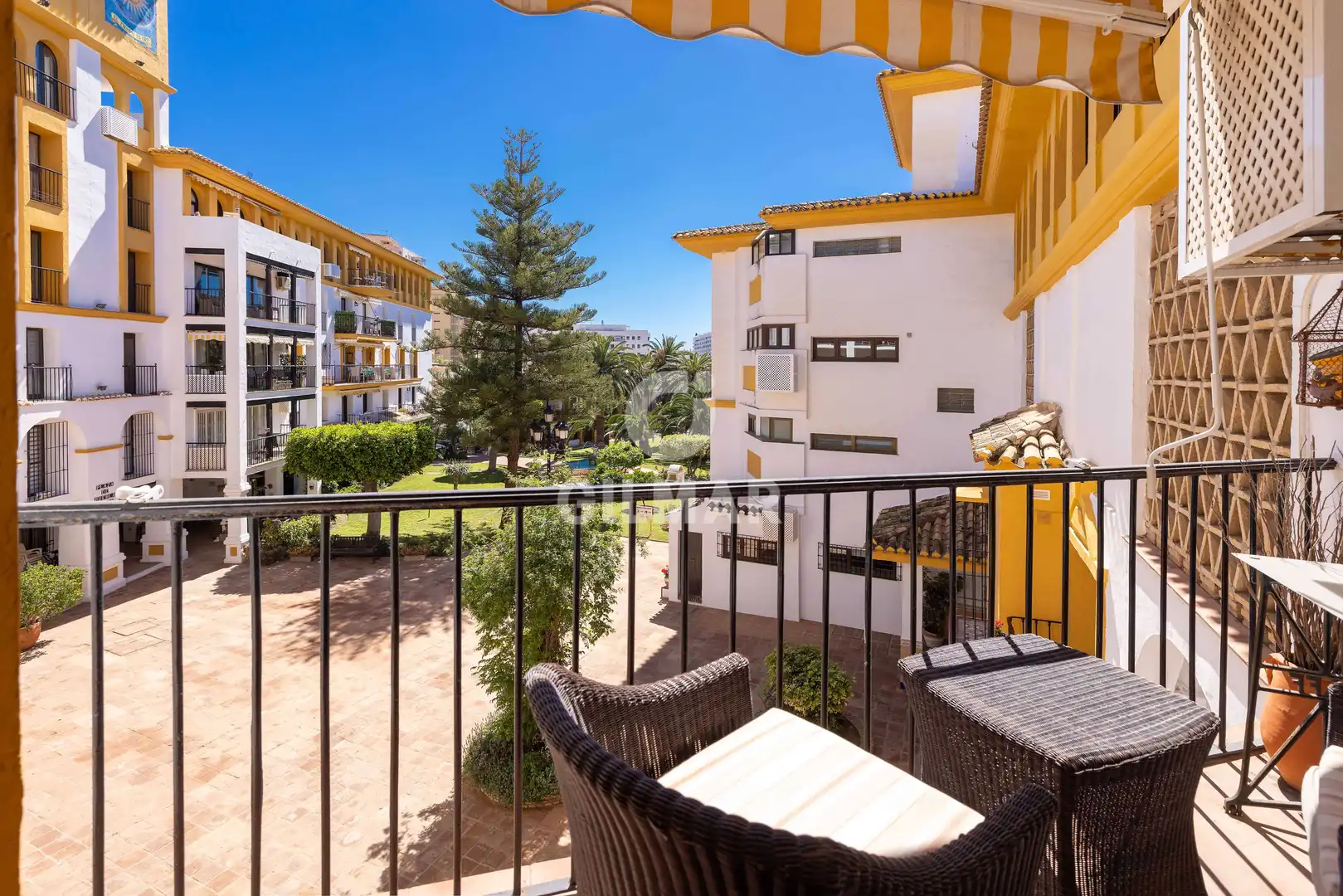 Exterior view of Flat for sale in Fuengirola  with Heating, Private garden and Swimming Pool