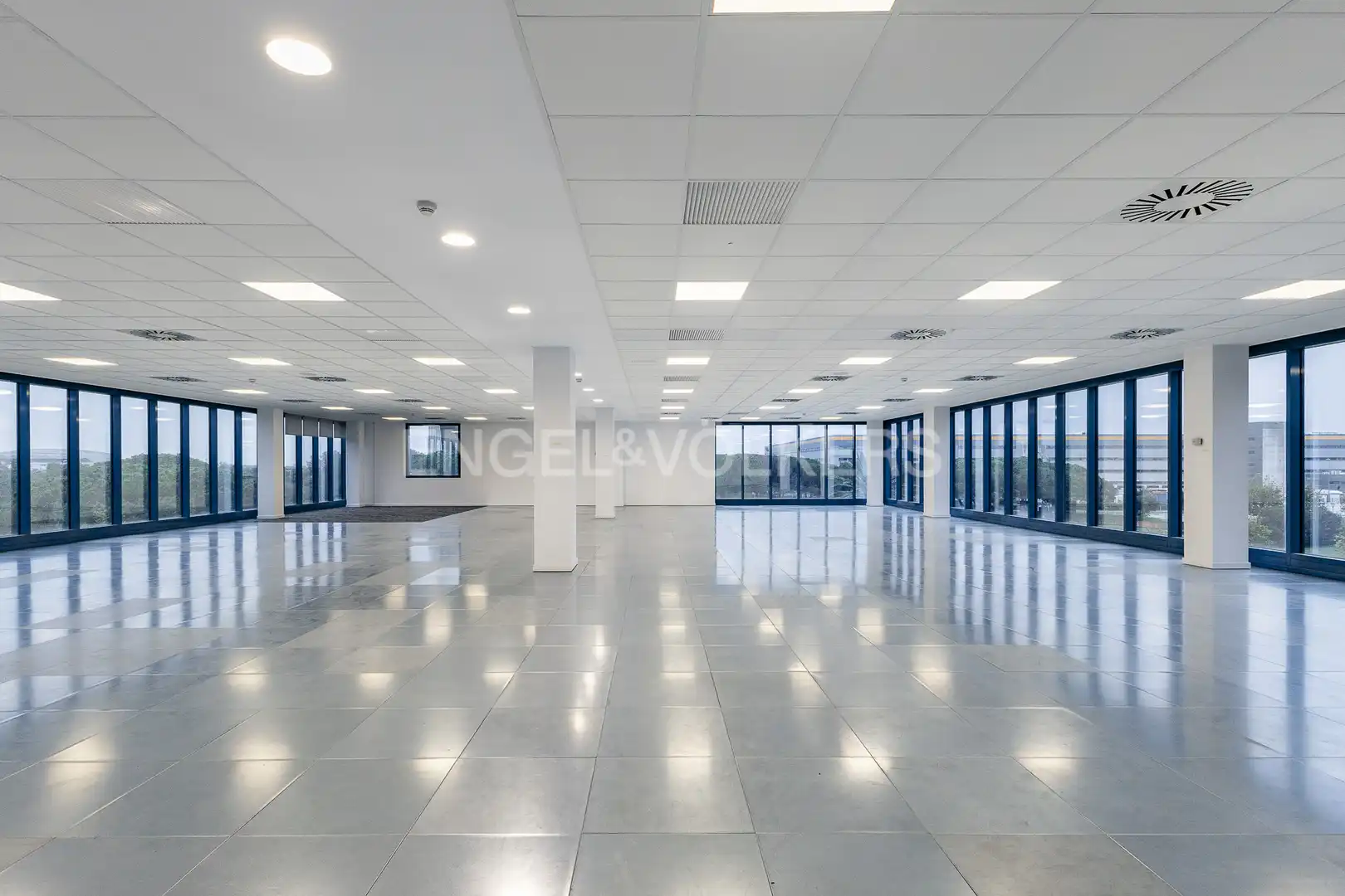 Office space with lift to rent in Zona Industrial, imagen 26