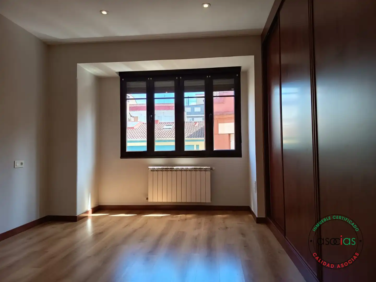 Pis de lloguer a CL CASIMIRO VELASCO, Barrio del Centro