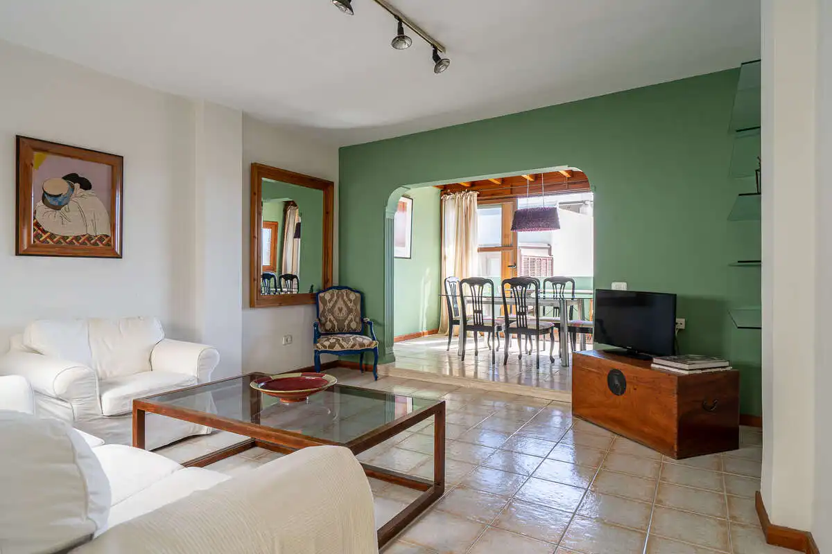 Living room of Flat for sale in Arrecife  with Terrace and Furnished