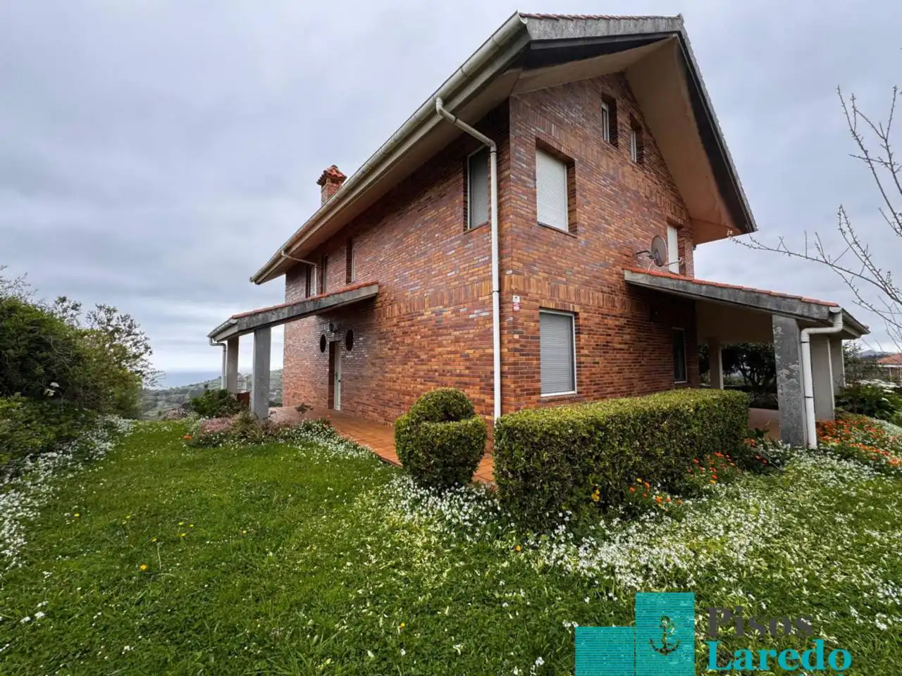 Exterior view of Houses for sale in Limpias  with Heating, Private garden and Parquet flooring
