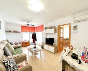 Living room of Flat for sale in Oropesa del Mar / Orpesa  with Air Conditioner and Balcony