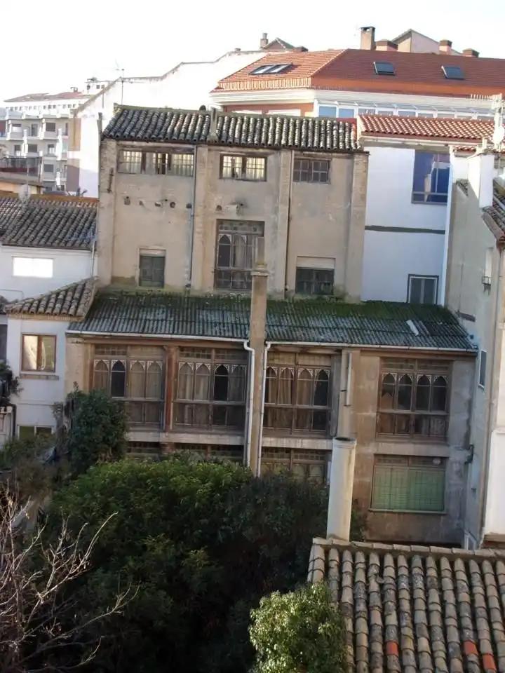 Vista exterior de Edificio en venta en Tudela
