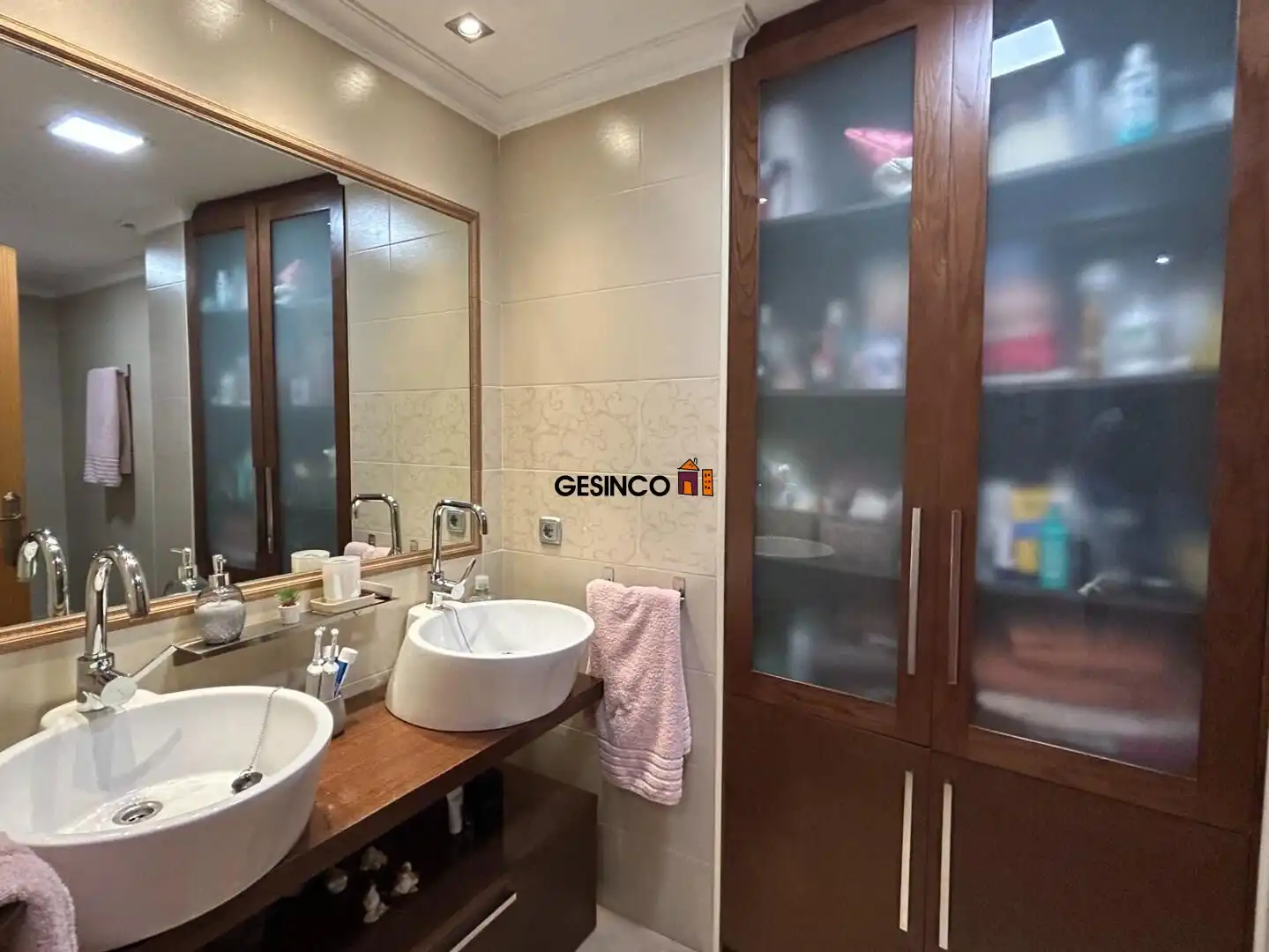 Badezimmer von Wohnung zum Verkauf in La Llosa de Ranes mit Klimaanlage, Abstellraum und Balkon