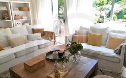 Sala d'estar de Casa adosada en venda en Sentmenat amb Aire condicionat, Terrassa i Balcó