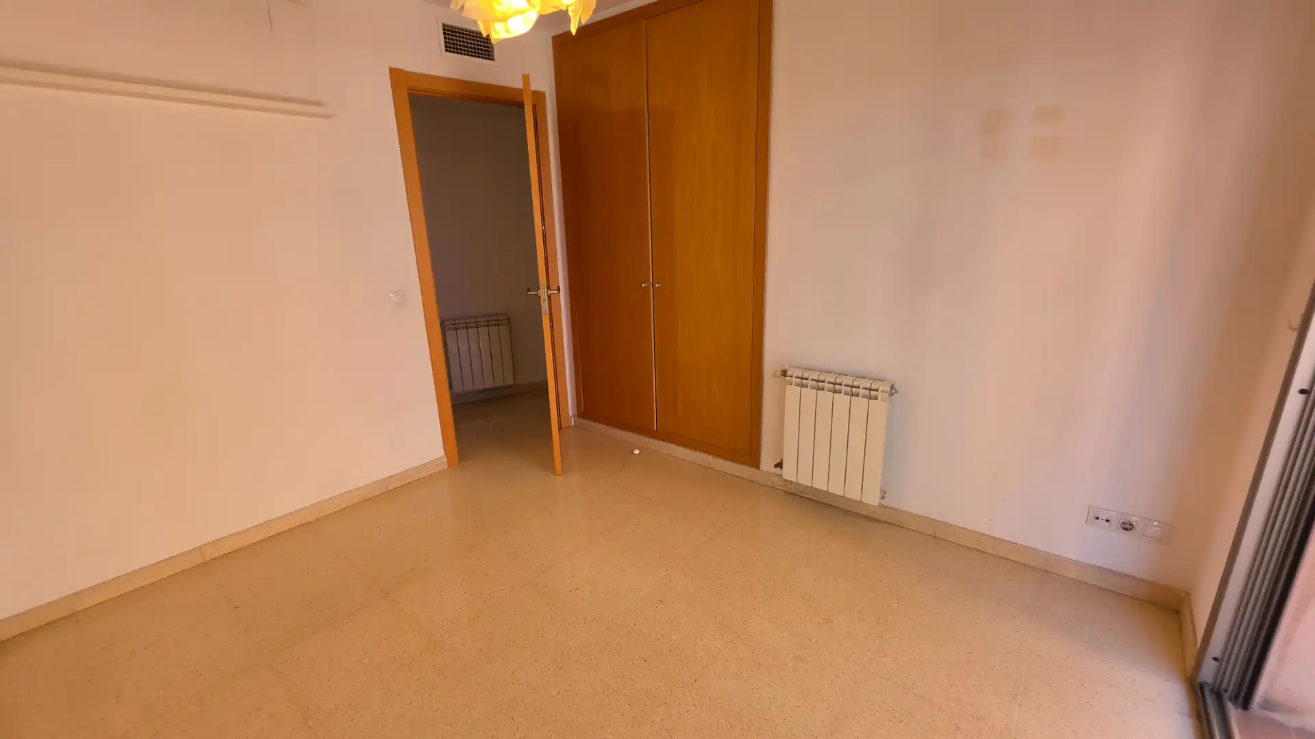 Habitación de Piso en venta en Tarragona con Aire acondicionado, Calefacción y Terraza