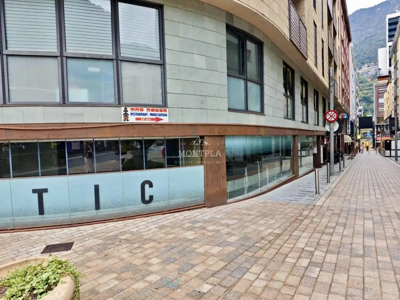 Locale commerciale in affitto a Les Escaldes, imagen 16