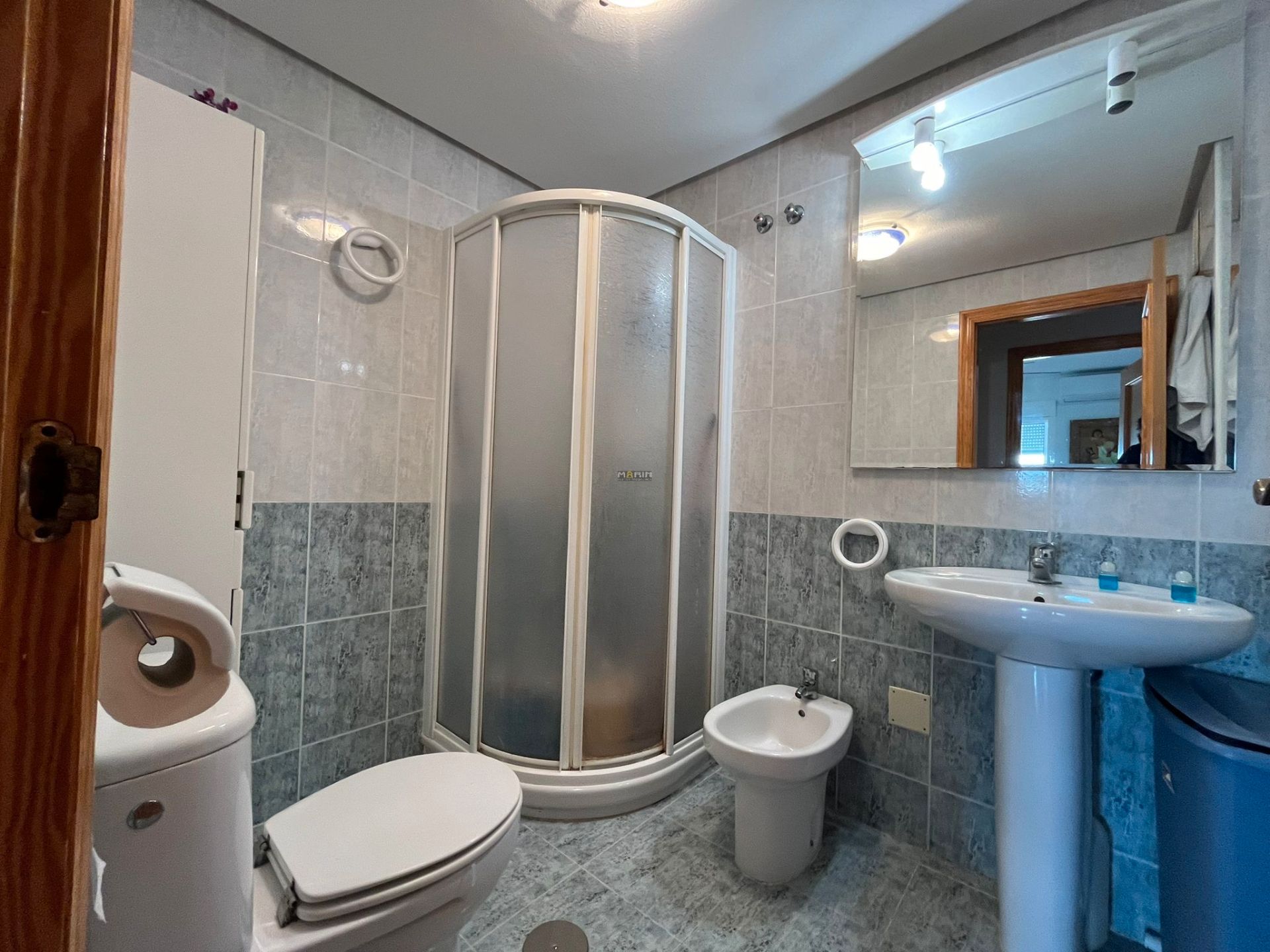 Bany de Apartament en venda en Cartagena amb Aire condicionat, Calefacció i Moblat