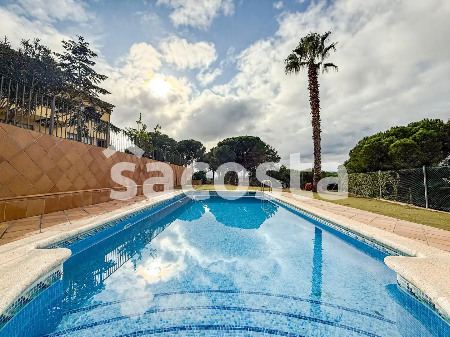 Piscina de Casa o chalet en venta en Lloret de Mar con Aire acondicionado, Calefacción y Jardín privado