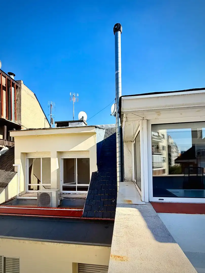 Vista exterior de Ático de alquiler en Madrid con Aire acondicionado, Calefacción y Terraza