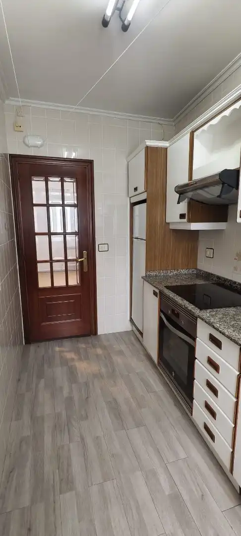 Cuina de Pis en venda en A Coruña Capital  amb Calefacció i Forn