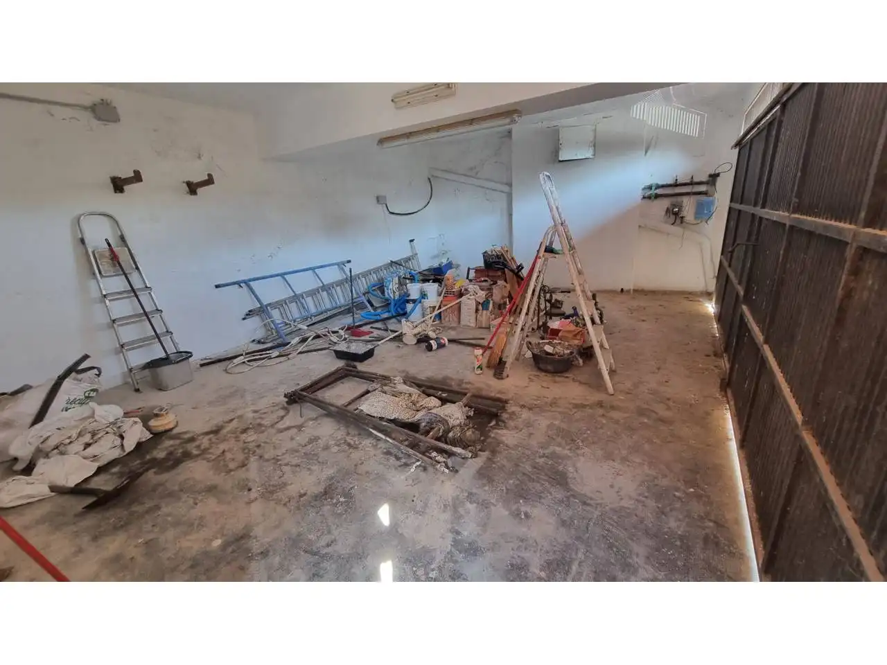Houses for sale in Calle Lleida, Vallromanes
