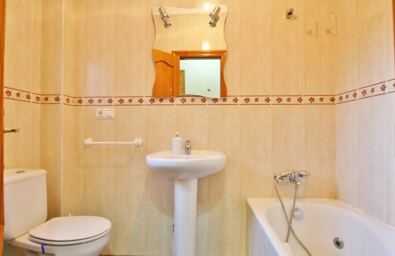 Bathroom of Flat for sale in Níjar  with Air Conditioner, Heating and Terrace