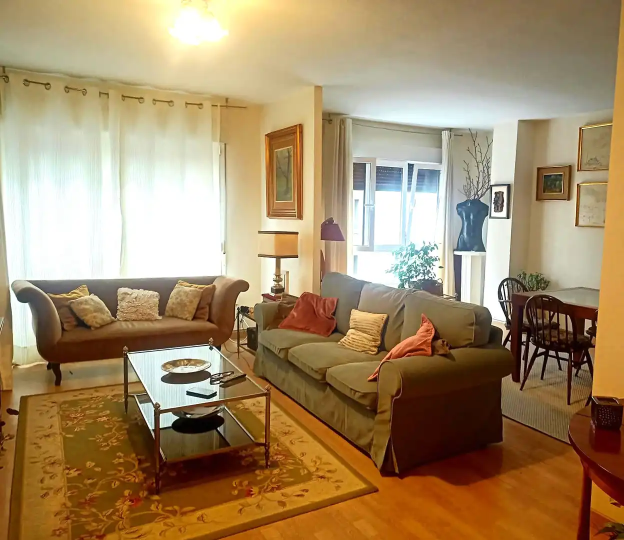 Living room of Flat for sale in Gijón   with Heating, Parquet flooring and Furnished