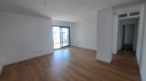 Foto 3 de Piso de alquiler en Manos Unidas, El Atabal, Málaga Capital