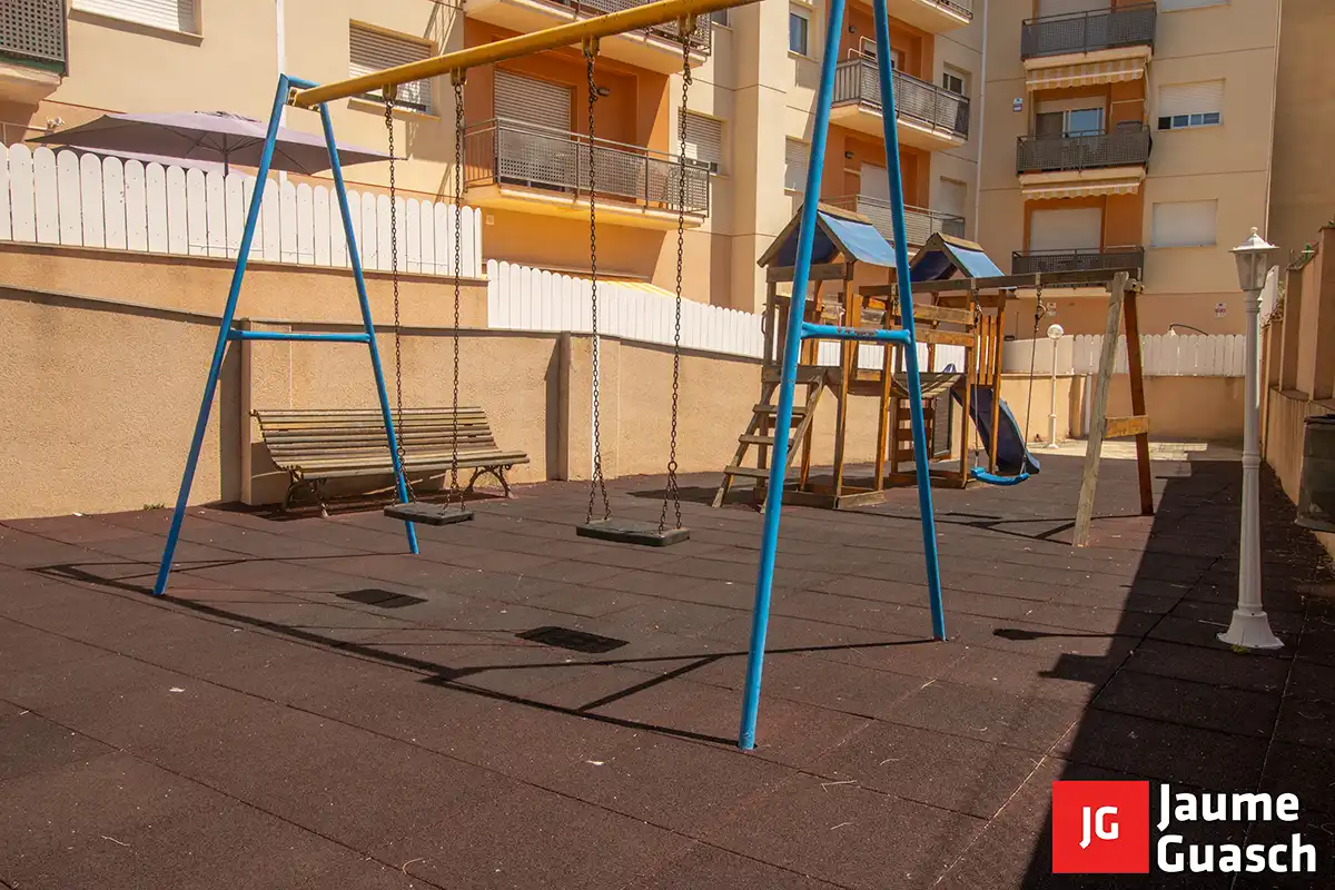 Parkplatz von Wohnung zum Verkauf in Torredembarra mit Klimaanlage, Heizung und Balkon