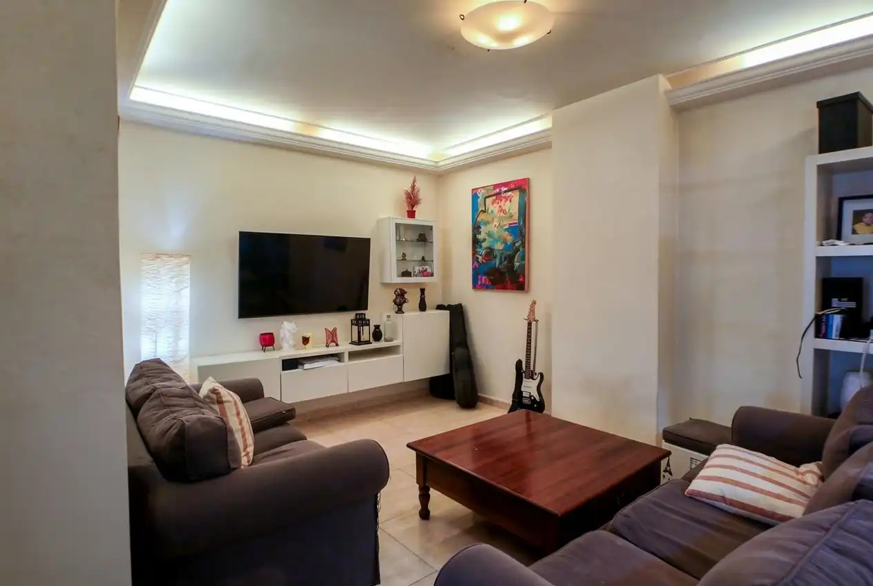 Sala de estar de Piso en venta en Las Palmas de Gran Canaria con Piscina comunitaria