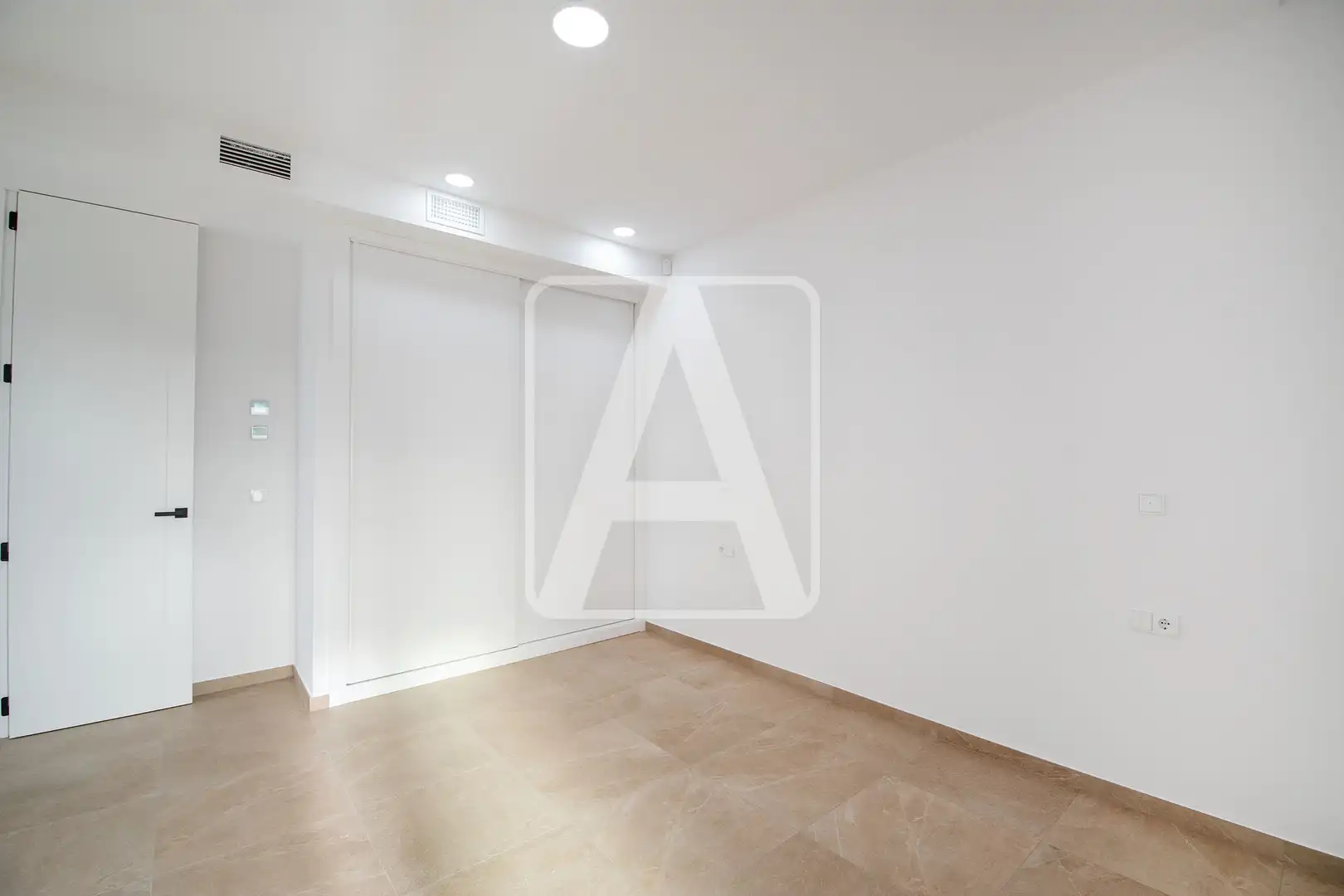 Detached house with pool for sale in La Fustera, imagen 24