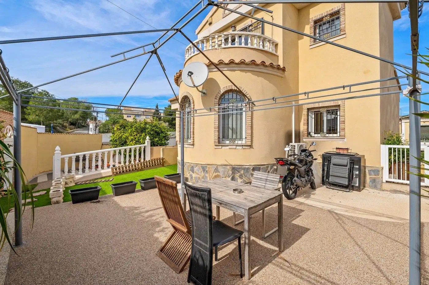 Villa avec piscine à vendre à Calle Castillo de Don Juan