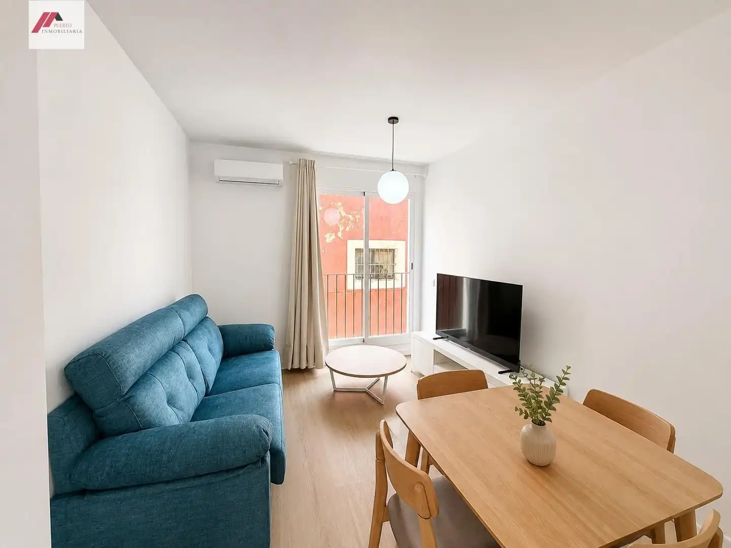 Living room of Flat for rent in El Puerto de Santa María  with Air Conditioner and Furnished