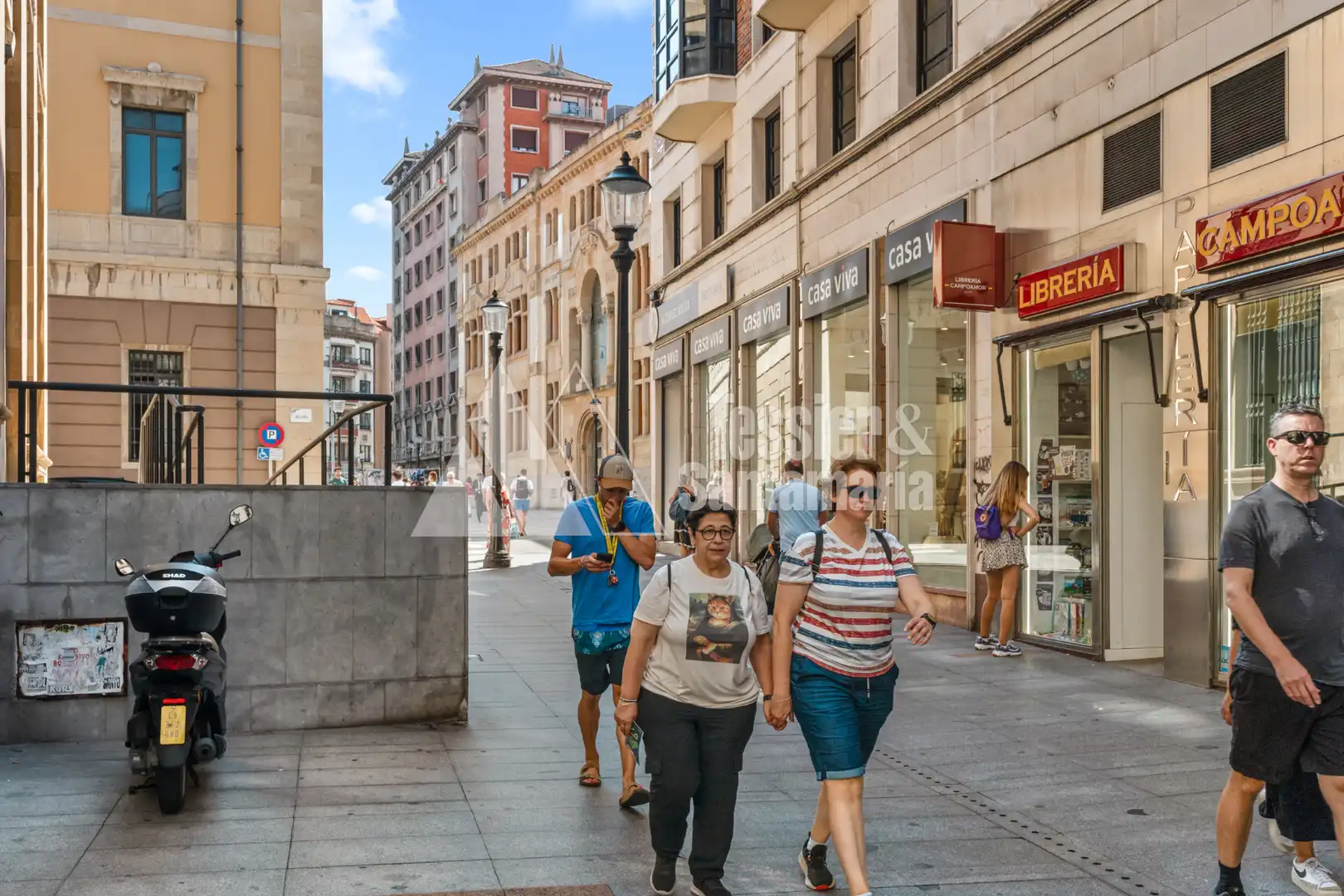 Außenansicht von Geschaftsraum zur Miete in Gijón  mit Klimaanlage