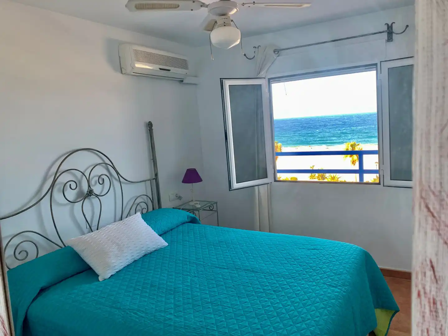 Dormitori de Apartament de lloguer en Mojácar amb Aire condicionat, Calefacció i Terrassa