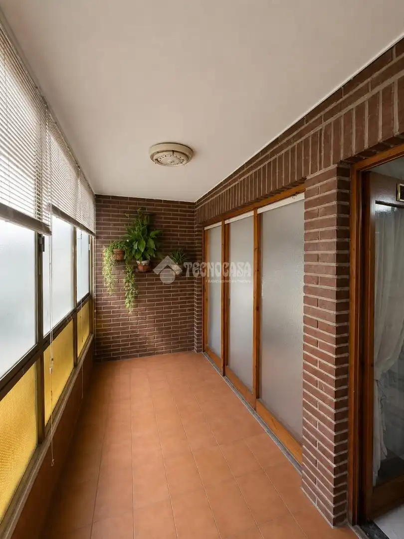 Piso en venta en Fuenlabrada con Calefacción, Terraza y Amueblado