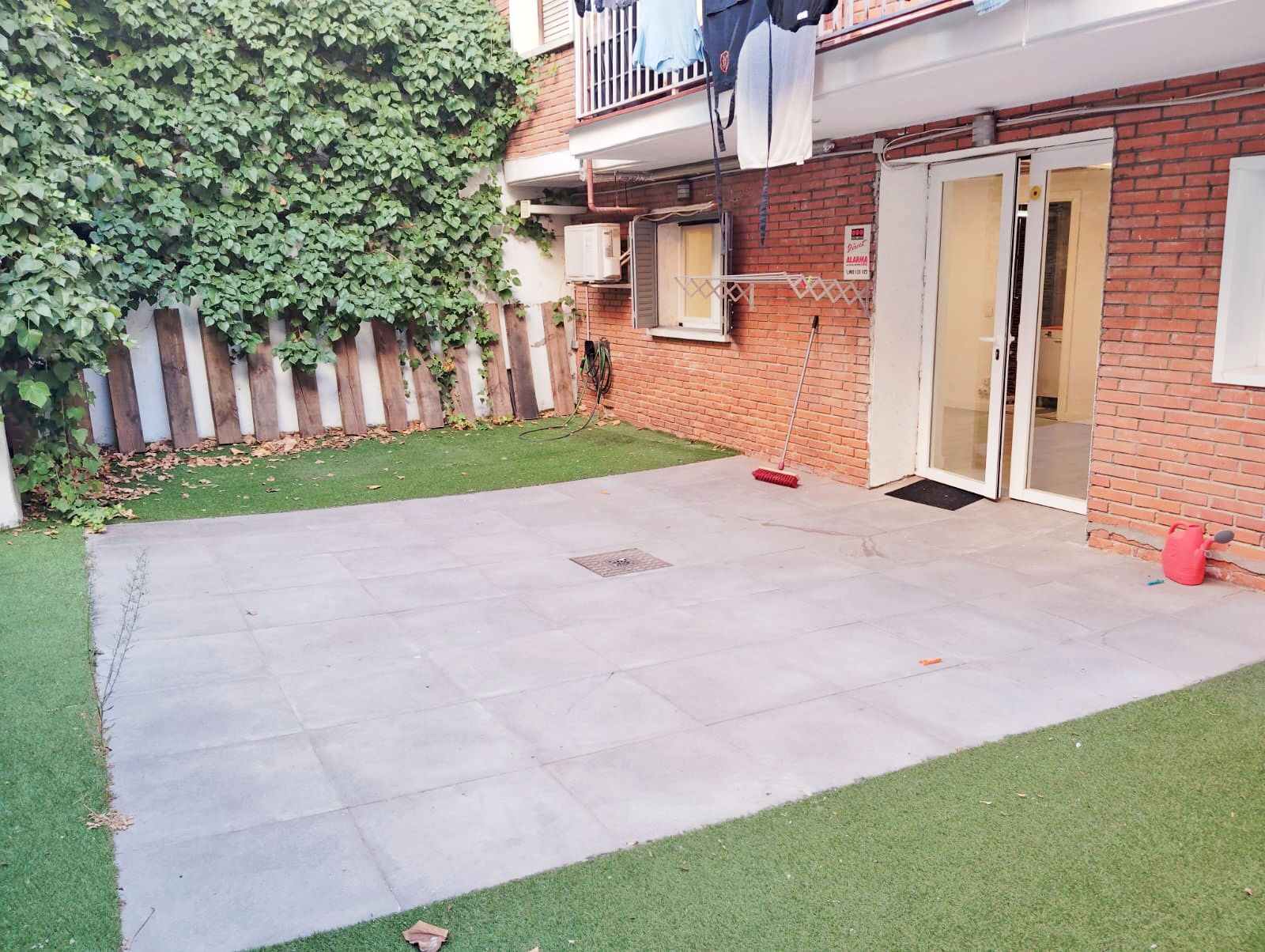 Terrace of Premises for sale in  Madrid Capital  with Air Conditioner, Heating and Terrace