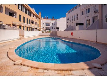 Pis amb piscina en venda a Ciutadella