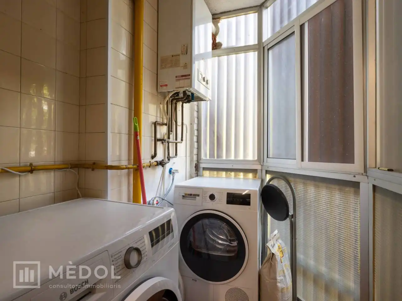 Bathroom of Flat for sale in Reus  with Heating and Parquet flooring